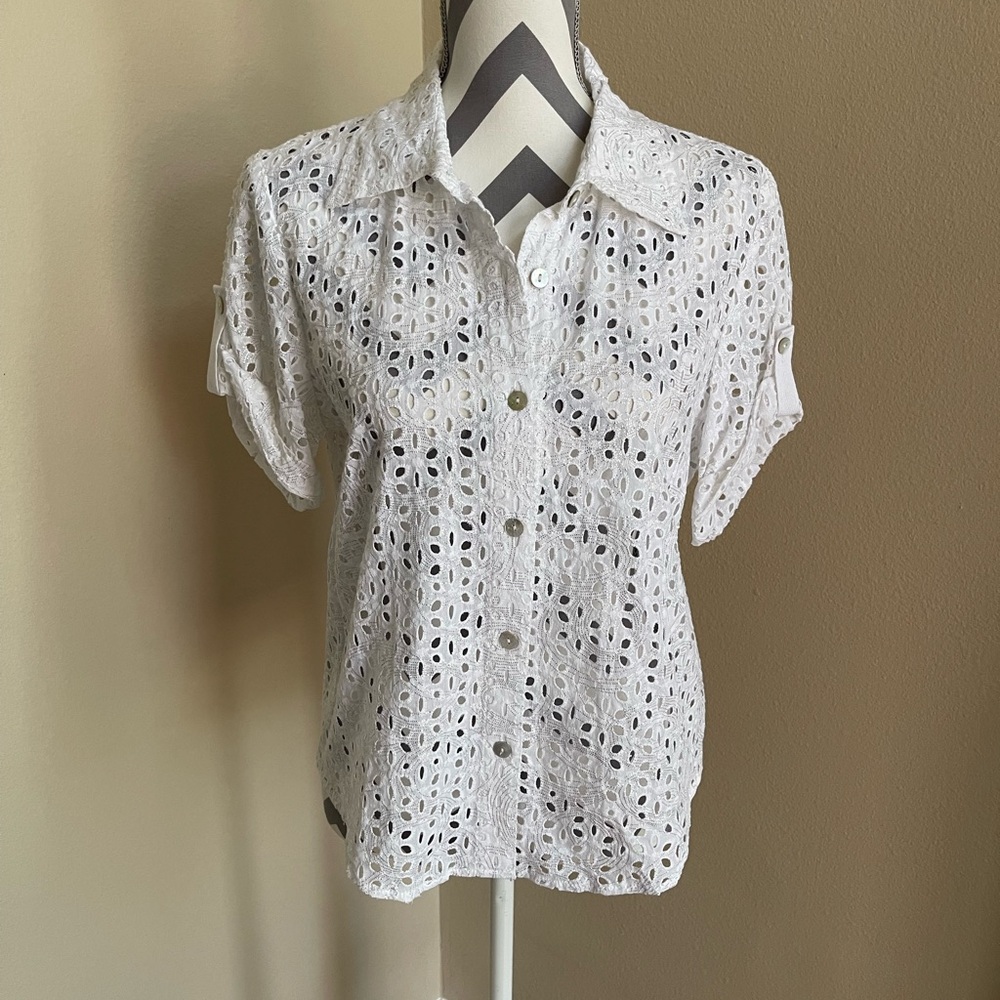 Rudy Rd - White Eyelet Boho Button Up Shirt - Top - Blouse - Size: 10